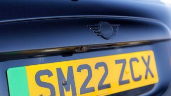 MINI Hatchback Cooper S Level 2