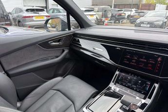 Audi Q7 Black Edition