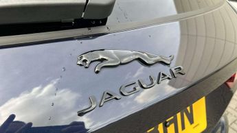 Jaguar F-PACE R-Dynamic Black