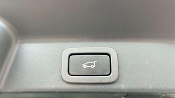 Jaguar F-PACE R-Dynamic Black