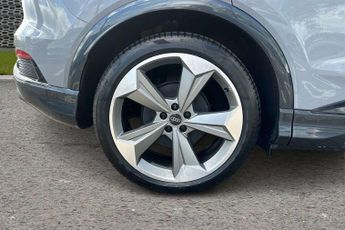 Audi Q4 Black Edition