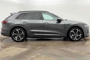 Audi E-Tron Black Edition