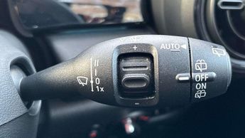 MINI Hatchback Cooper Classic