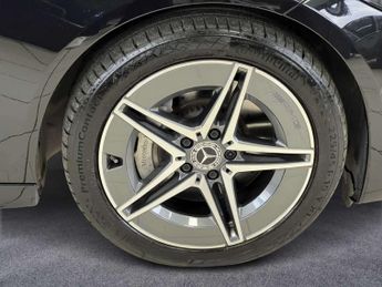 Mercedes-Benz EQB AMG Line Executive