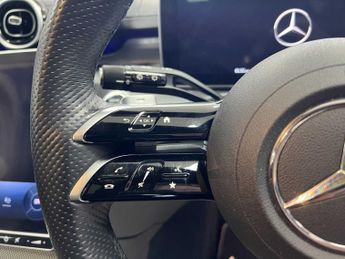 Mercedes-Benz EQB AMG Line Executive