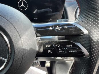Mercedes-Benz EQB AMG Line Executive
