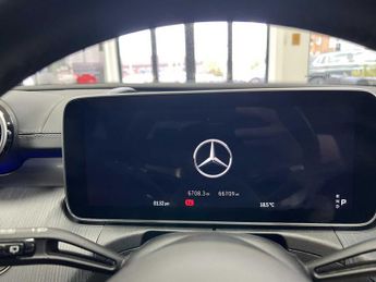 Mercedes-Benz EQB AMG Line Executive