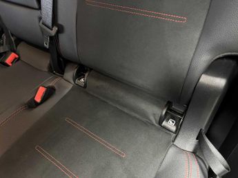 Mercedes-Benz EQB AMG Line Executive