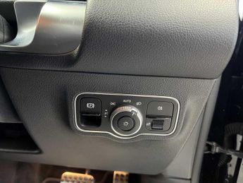 Mercedes-Benz EQB AMG Line Executive