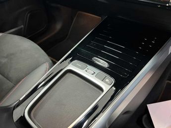 Mercedes-Benz EQB AMG Line Executive