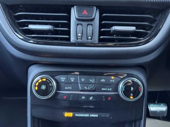 Ford Puma Vivid Ruby Edition