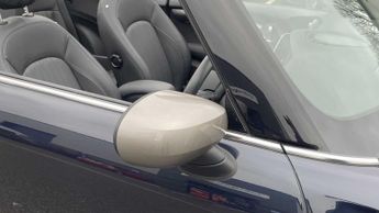 MINI Convertible Cooper Exclusive