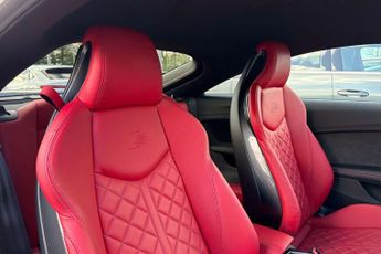 Audi TT TTS Black Edition