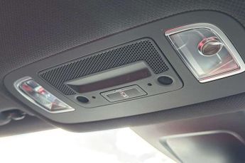 Audi TT TTS Black Edition