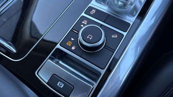 Land Rover Range Rover Sport HSE Silver