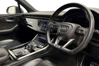 Audi Q7 Black Edition