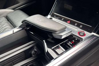 Audi E-Tron S