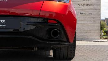 Aston Martin DB11 