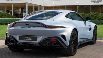 Aston Martin Vantage 