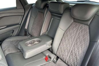 Audi Q4 S Line