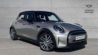 MINI Hatch Cooper Exclusive