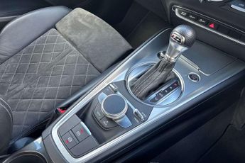 Audi TT Black Edition