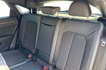 Audi Q3 Black Edition