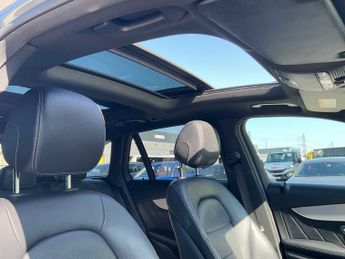 Mercedes-Benz GLC AMG Line