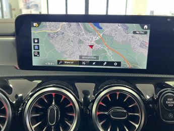 Mercedes-Benz Cla AMG Line