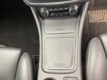Mercedes-Benz GLA Sport