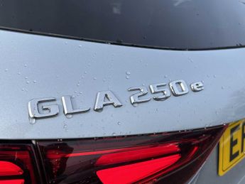Mercedes-Benz GLA AMG Line