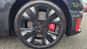 MINI Cooper John Cooper Works