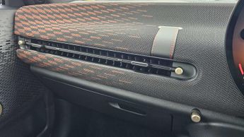 MINI Cooper John Cooper Works