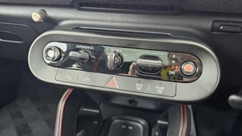 MINI Cooper John Cooper Works