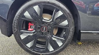 MINI Cooper John Cooper Works