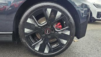 MINI Cooper John Cooper Works