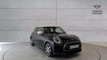 MINI Hatch Cooper Exclusive