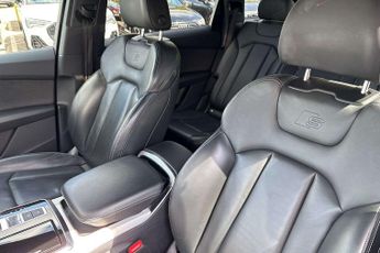 Audi Q7 Black Edition