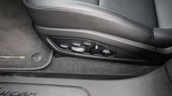 Porsche Taycan Saloon 