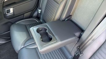 Land Rover Discovery R-Dynamic HSE