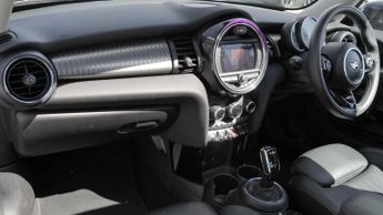 MINI Hatchback Cooper Exclusive