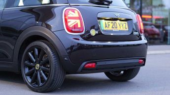 MINI Hatchback Cooper S Level 3