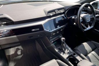 Audi Q3 Black Edition