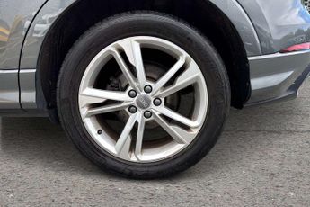 Audi Q3 S Line