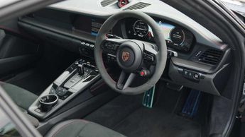 Porsche 911 [992] Carrera 4 Coupe 