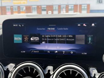 Mercedes-Benz EQA AMG Line