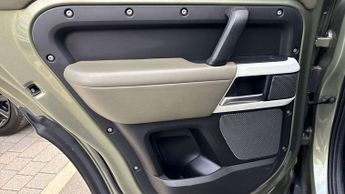 Land Rover Defender HSE