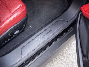 Porsche Taycan 