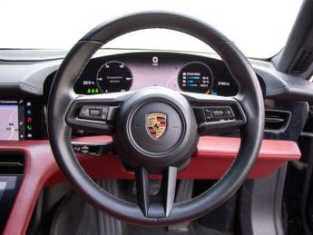 Porsche Taycan 