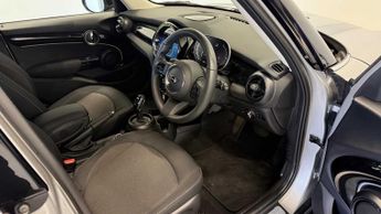 MINI Hatchback Cooper Classic